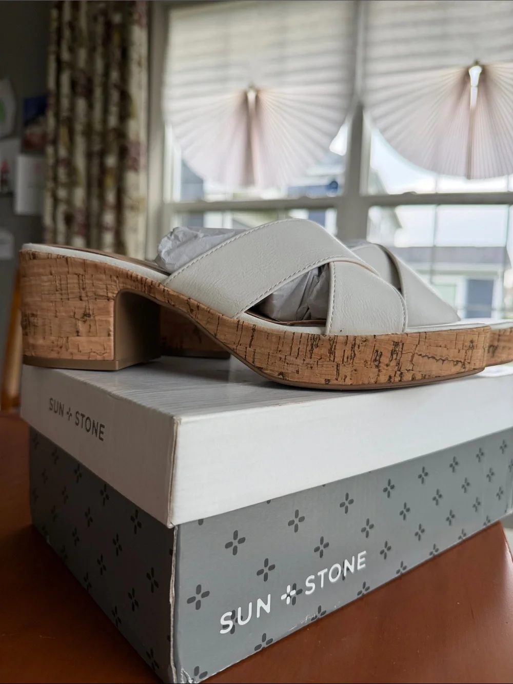 Sun + Stone White Cork Cross-Strap Block Heel Sandals Womens Sz 8.5